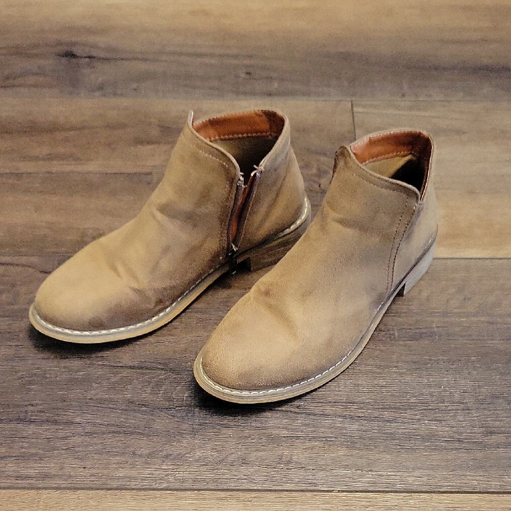 Women's Camel Suede Ankle Booties Sz 7